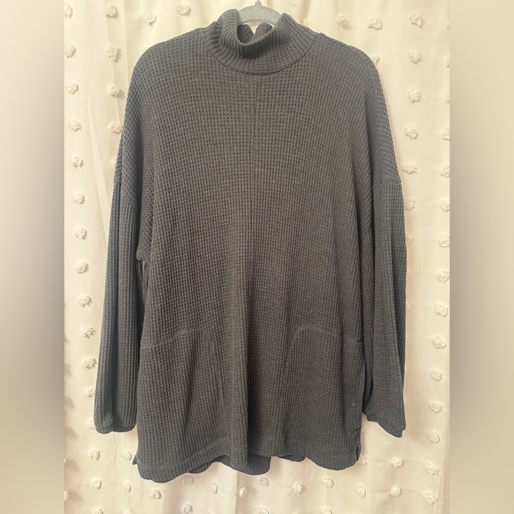 UpWest Gray Waffle Knit Mock Neck Pullover Top XL Cozy Casual